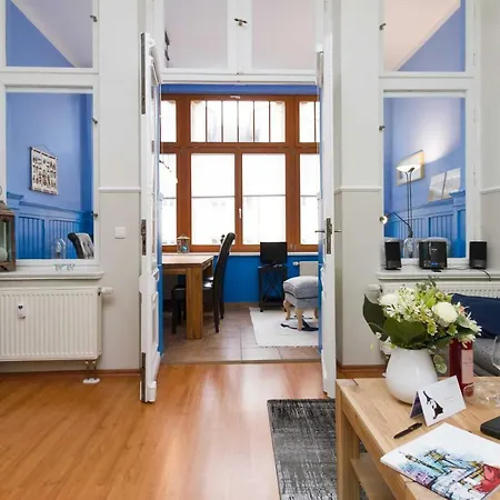 Kaisers Vis _ Vis Apartment *
